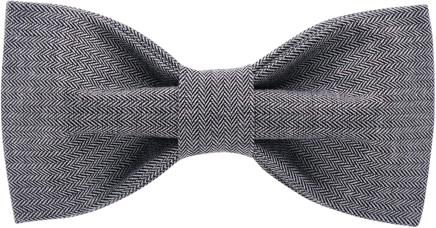 Durable Adjustable Dog Collar with Bowtie – Comfortable Fit for X-Large Dogs, 16-26 Inch Neck